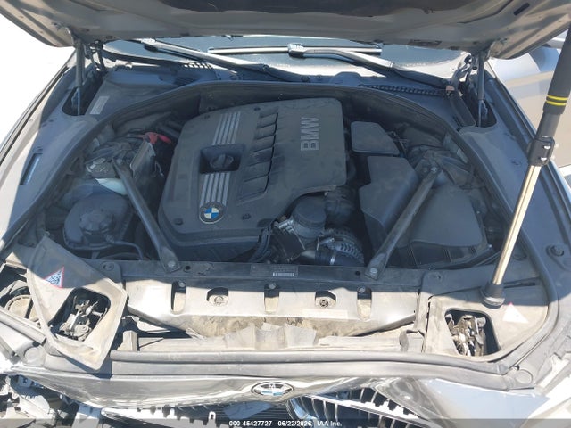 2011 Bmw 528i მანქანა იყიდება აუქციონზე, vin: WBAFR1C53BC742601, აუქციონის ნომერი: 45427727