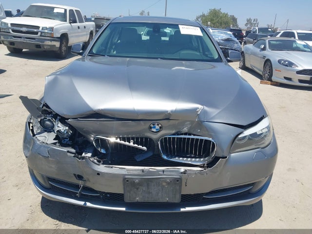 2011 Bmw 528i მანქანა იყიდება აუქციონზე, vin: WBAFR1C53BC742601, აუქციონის ნომერი: 45427727