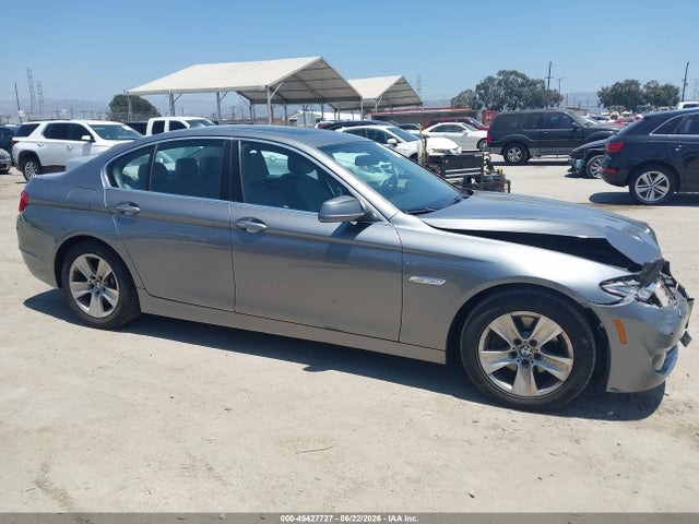 2011 Bmw 528i მანქანა იყიდება აუქციონზე, vin: WBAFR1C53BC742601, აუქციონის ნომერი: 45427727