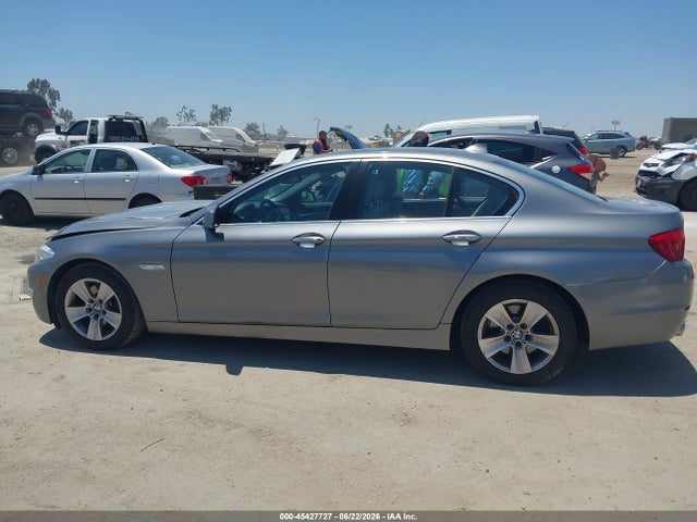 2011 Bmw 528i მანქანა იყიდება აუქციონზე, vin: WBAFR1C53BC742601, აუქციონის ნომერი: 45427727