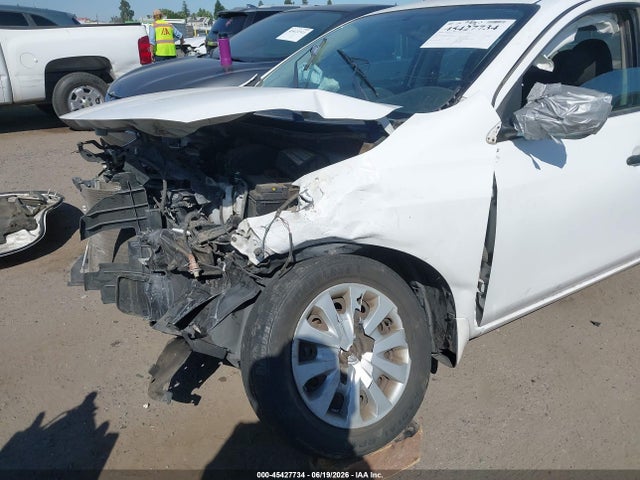 3N1CN7AP4KL808296 Nissan Versa 1.6 S+