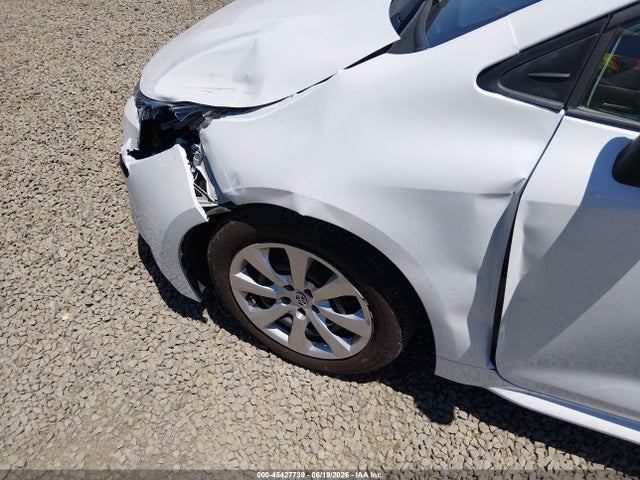 5YFB4MDE9SP284392 Toyota COROLLA LE