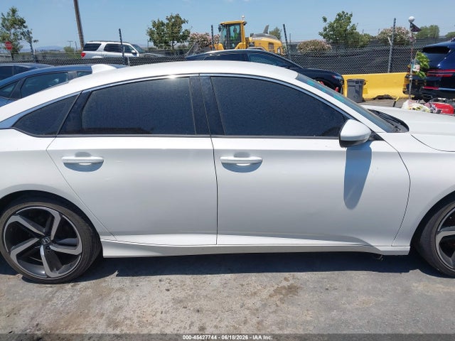 1HGCV1F38KA131116 Honda Accord Sport