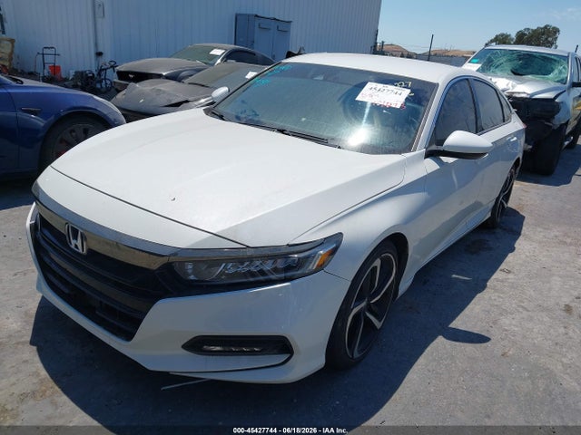1HGCV1F38KA131116 Honda Accord Sport