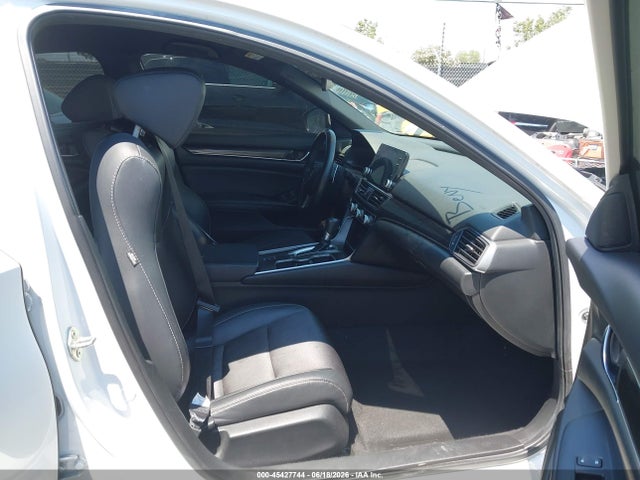 1HGCV1F38KA131116 Honda Accord Sport