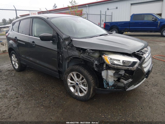 Ford ESCAPE SE 2019 1FMCU9GD1KUA65817 Image 1