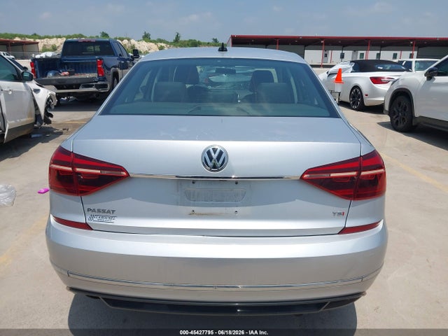 Продаж на аукціоні авто 2017 Volkswagen Passat 1.8t R-line, vin: 1VWDT7A34HC036016, номер лоту: 45427795