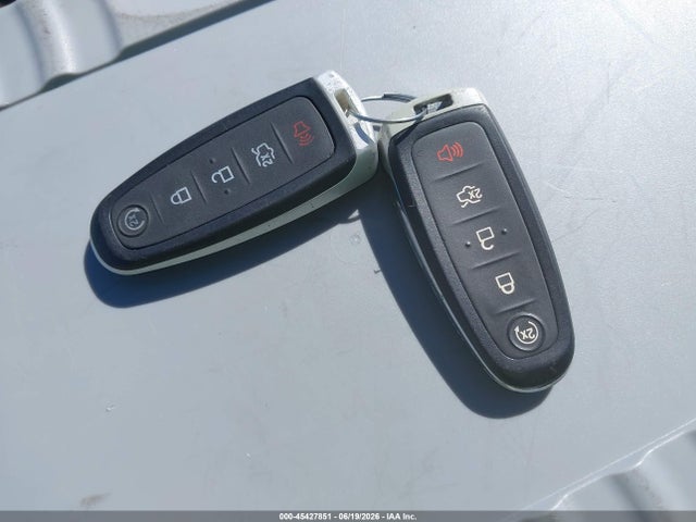 45427851 :رقم المزاد ، 5LMJJ3JT1GEL11194 vin ، 2016 Lincoln Navigator L Select مزاد بيع