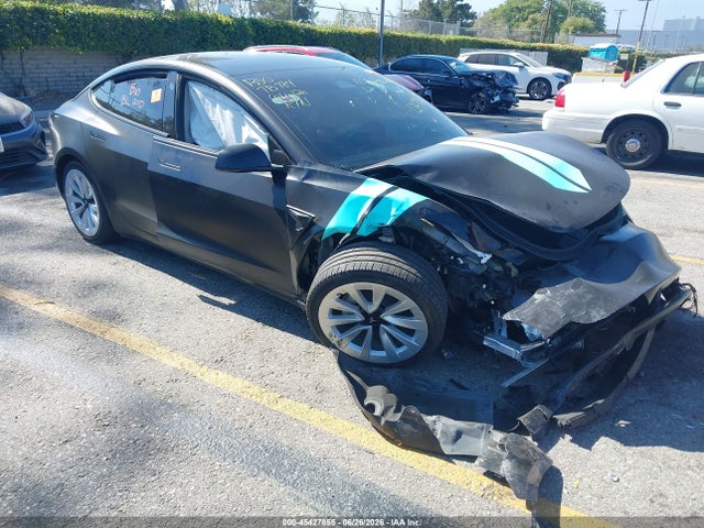 2022 5YJ3E1EB4NF256956 main image