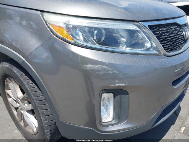 KIA SORENTO LX 2015 5XYKT3A6XFG600564 Image 15