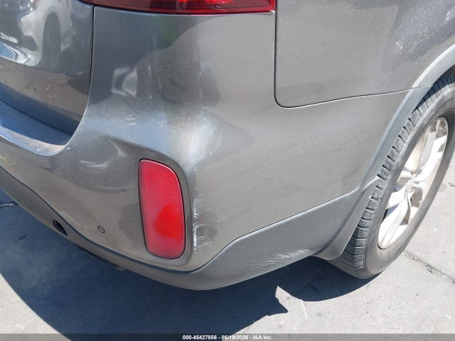 KIA SORENTO LX 2015 5XYKT3A6XFG600564 Image 16