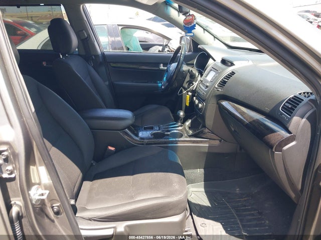 KIA SORENTO LX 2015 5XYKT3A6XFG600564 Image 5