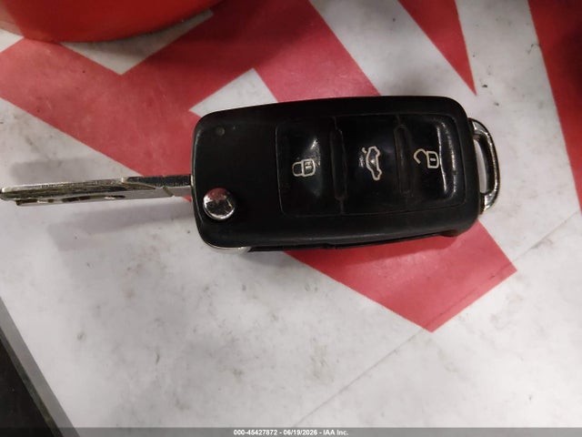 2012 Volkswagen Gti 2-door მანქანა იყიდება აუქციონზე, vin: WVWFD7AJ9CW227087, აუქციონის ნომერი: 45427872