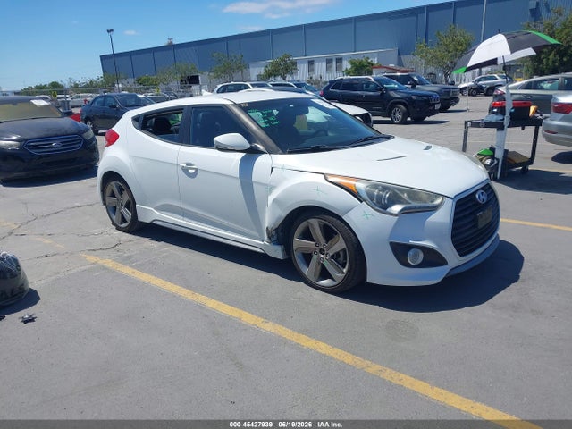 45427939 :رقم المزاد ، KMHTC6AE6DU139755 vin ، 2013 Hyundai Veloster Turbo W/black مزاد بيع