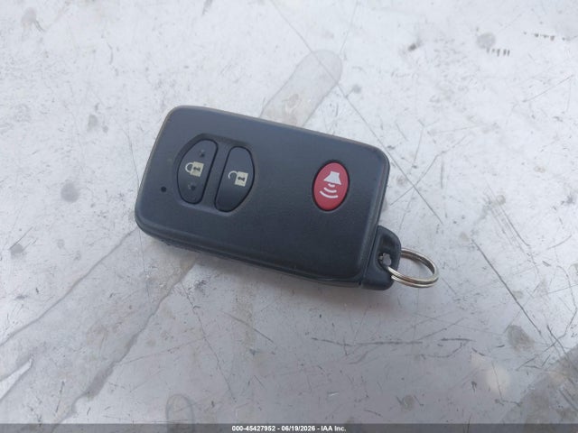 Toyota Prius Three 2014 JTDKN3DU1E0357767 Image 11