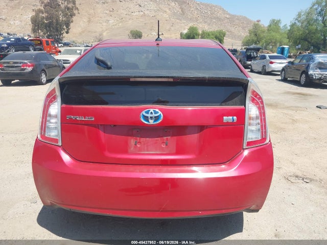 Toyota Prius Three 2014 JTDKN3DU1E0357767 Image 16