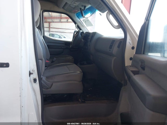 1N6BF0LY1FN802090 Nissan Nv Cargo Nv2500 Hd S V6