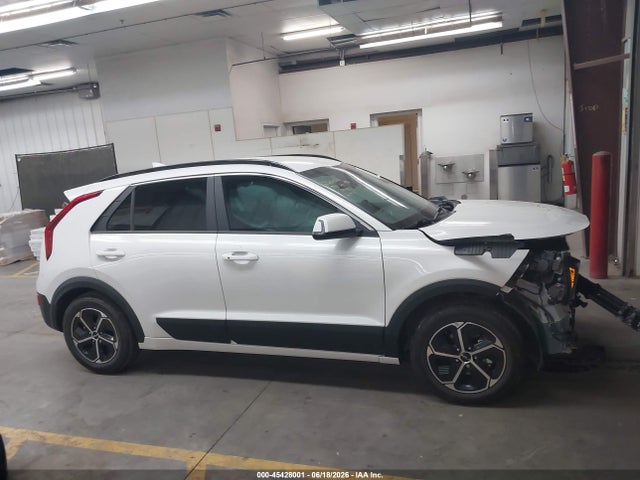 KIA NIRO EX 2024 KNDCR3LE1R5132017 Image 12