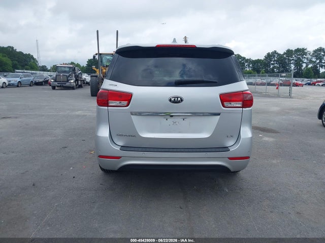 45428009 :رقم المزاد ، KNDMB5C17H6246081 vin ، 2017 Kia Sedona Lx مزاد بيع