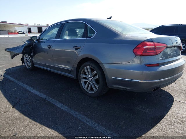 1VWCT7A37GC007734 Volkswagen Passat 1.8t Sel