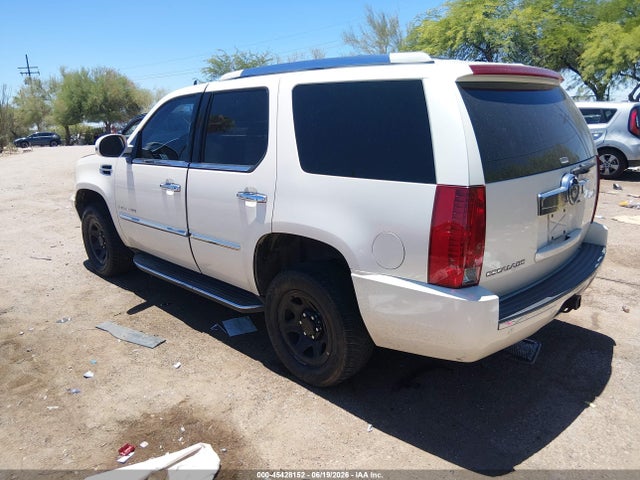 Продажа на аукционе авто 2007 Cadillac Escalade, vin: 1GYFK63827R177237, номер лота: 45428152