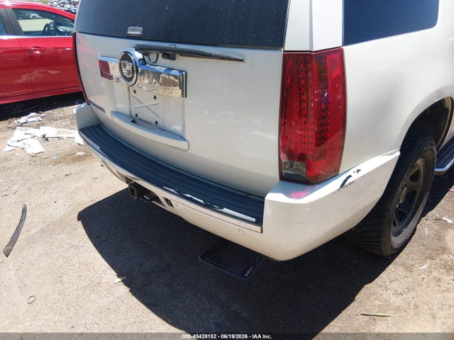 Продажа на аукционе авто 2007 Cadillac Escalade, vin: 1GYFK63827R177237, номер лота: 45428152