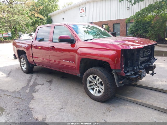 Auction sale of the 2018 Chevrolet Silverado 1500 Lt, vin: 3GCUKREC3JG329825, lot number: 45428168