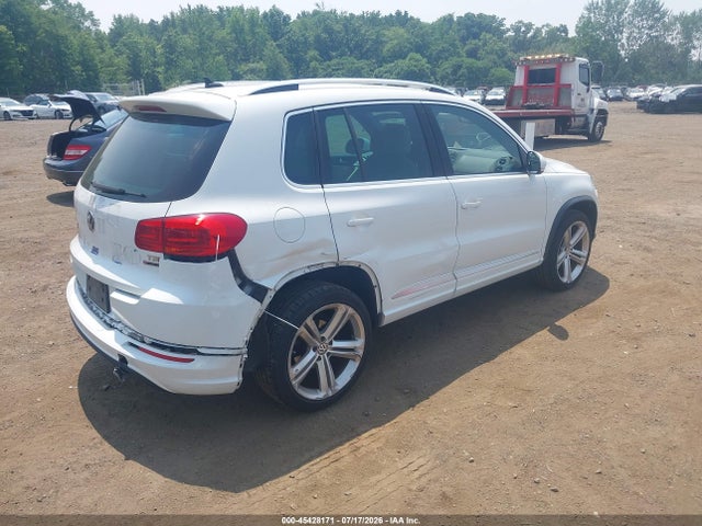 Продажа на аукционе авто 2016 Volkswagen Tiguan R-line, vin: WVGBV7AX0GW094236, номер лота: 45428171