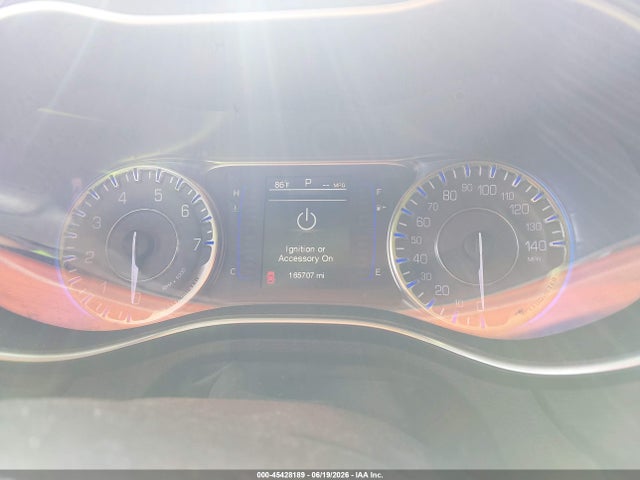 2015 Chrysler 200 Limited მანქანა იყიდება აუქციონზე, vin: 1C3CCCAB1FN693408, აუქციონის ნომერი: 45428189
