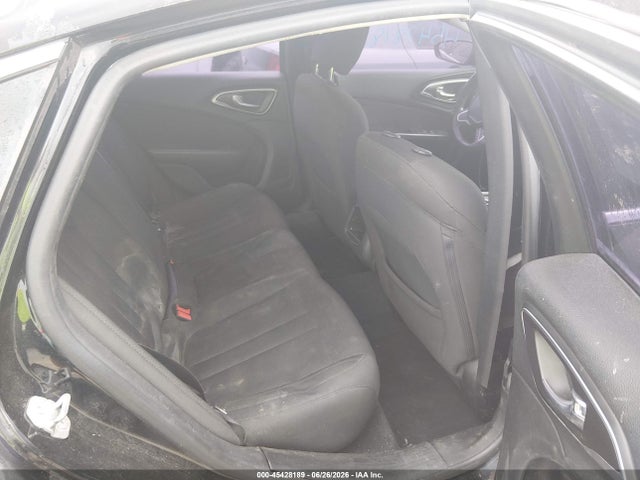 2015 Chrysler 200 Limited მანქანა იყიდება აუქციონზე, vin: 1C3CCCAB1FN693408, აუქციონის ნომერი: 45428189