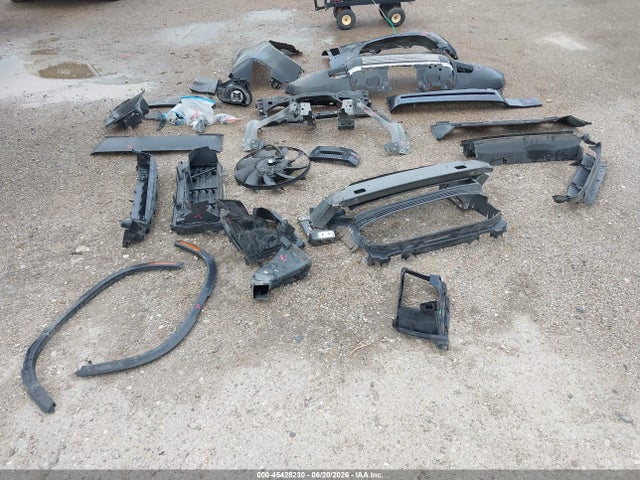 SALEJFEU3R2313314 Land Rover Defender 130 P400 S