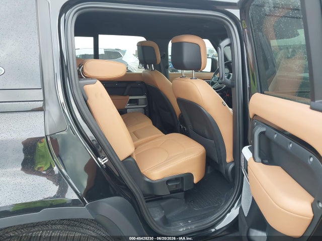 SALEJFEU3R2313314 Land Rover Defender 130 P400 S