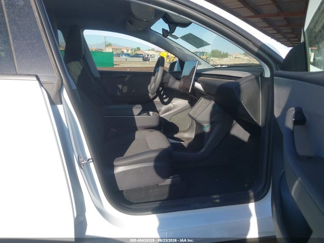 Продаж на аукціоні авто 2026 Tesla Model Y, vin: 7SAYGDED0TA598386, номер лоту: 45428329
