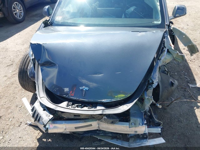 Продаж на аукціоні авто 2022 Tesla Model 3 Rear-wheel Drive, vin: 5YJ3E1EA9NF352654, номер лоту: 45428344