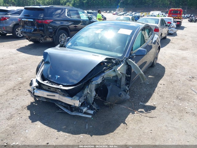 Продаж на аукціоні авто 2022 Tesla Model 3 Rear-wheel Drive, vin: 5YJ3E1EA9NF352654, номер лоту: 45428344