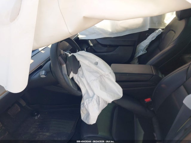 Продаж на аукціоні авто 2022 Tesla Model 3 Rear-wheel Drive, vin: 5YJ3E1EA9NF352654, номер лоту: 45428344