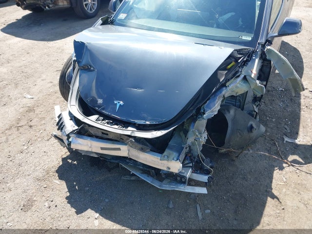 Продаж на аукціоні авто 2022 Tesla Model 3 Rear-wheel Drive, vin: 5YJ3E1EA9NF352654, номер лоту: 45428344