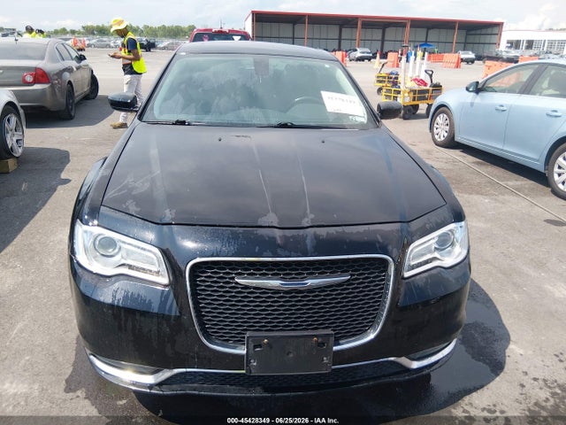 Продажа на аукционе авто 2016 Chrysler 300 Limited, vin: 2C3CCARGXGH212795, номер лота: 45428349