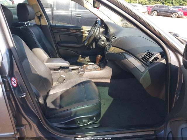 2001 Bmw 330i მანქანა იყიდება აუქციონზე, vin: WBAAV53491FK46364, აუქციონის ნომერი: 45428359