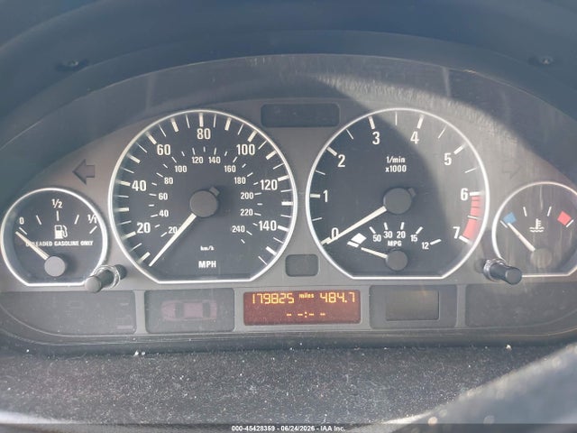 2001 Bmw 330i მანქანა იყიდება აუქციონზე, vin: WBAAV53491FK46364, აუქციონის ნომერი: 45428359