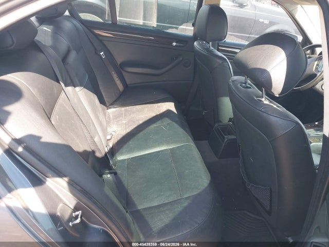 2001 Bmw 330i მანქანა იყიდება აუქციონზე, vin: WBAAV53491FK46364, აუქციონის ნომერი: 45428359