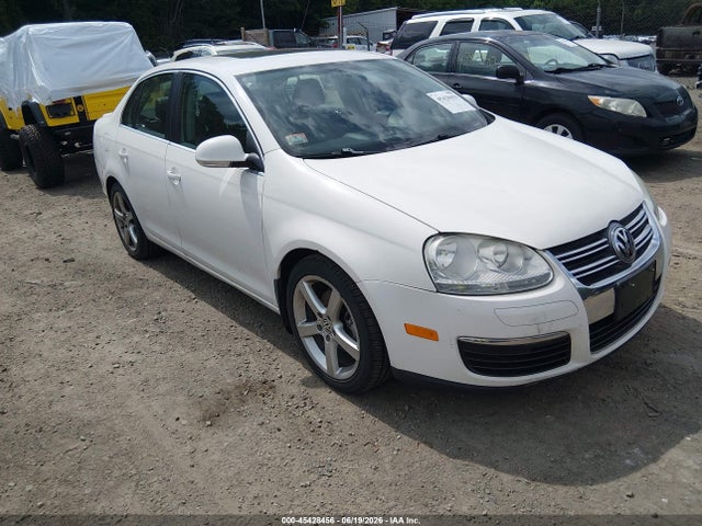 Продажа на аукционе авто 2010 Volkswagen Jetta Se, vin: 3VWRZ7AJ4AM059657, номер лота: 45428456