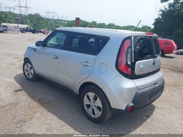 KNDJN2A24F7768033 KIA Soul