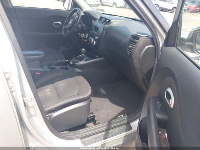KNDJN2A24F7768033 KIA Soul