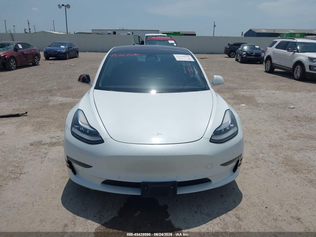 2018 Tesla Model 3 Long Range/mid Range მანქანა იყიდება აუქციონზე, vin: 5YJ3E1EA1JF057722, აუქციონის ნომერი: 45428590