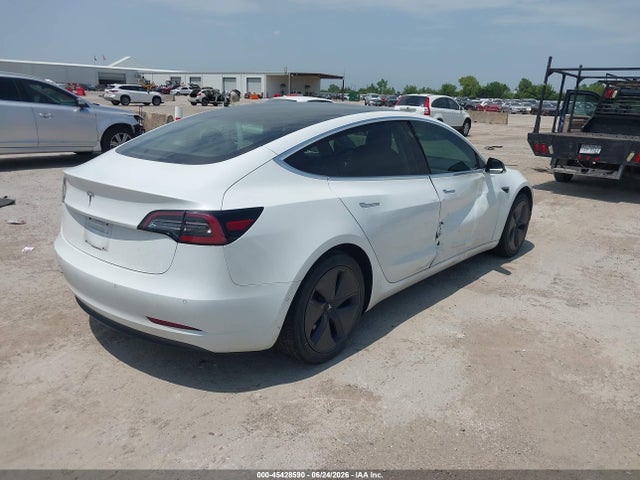 2018 Tesla Model 3 Long Range/mid Range მანქანა იყიდება აუქციონზე, vin: 5YJ3E1EA1JF057722, აუქციონის ნომერი: 45428590