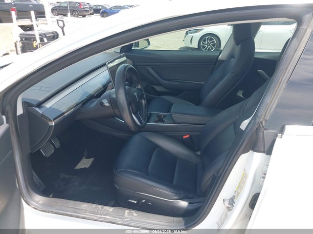 2018 Tesla Model 3 Long Range/mid Range მანქანა იყიდება აუქციონზე, vin: 5YJ3E1EA1JF057722, აუქციონის ნომერი: 45428590