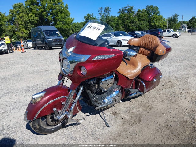 INDIAN MOTORCYCLE CO. Roadmaster 2018 56KTRAAA9J3362984 Image 2