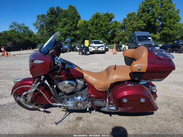 INDIAN MOTORCYCLE CO. Roadmaster 2018 56KTRAAA9J3362984 Image 13
