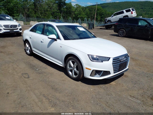 Продажа на аукционе авто 2019 Audi A4 45 Premium, vin: WAUDNAF40KA043346, номер лота: 45428634